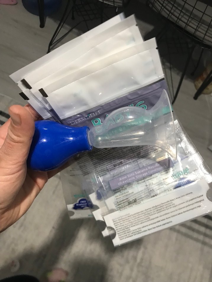 Süt sağma pompası ve Bebek Sütü Saklama Poşetleri - Görsel 4