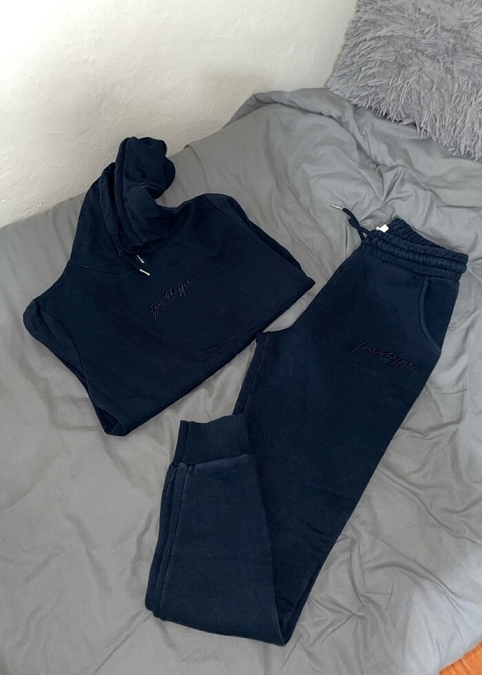 Universal Eşofman takımı - Görsel 3