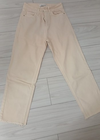 Kadriye Baştürk Bej Regular Fit Kot Pantolon