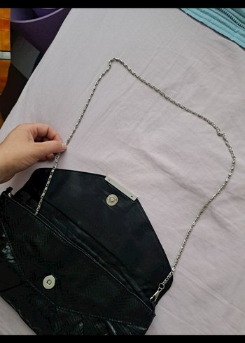  Beden Koyu Siyah Yılan Desenli Pileli Kadın Portföy Çanta