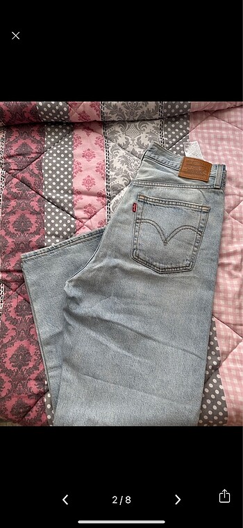Levis Jean