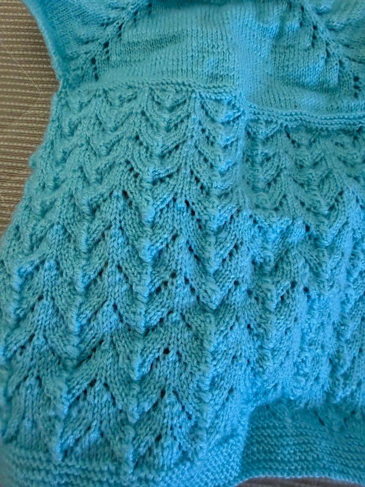 Örgü bebek yeleği 0-1 yaş arası - Görsel 3