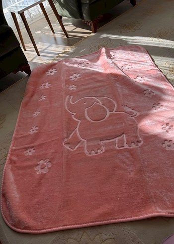 Pembe Baskılı Çocuk Battaniyesi - Görsel 2