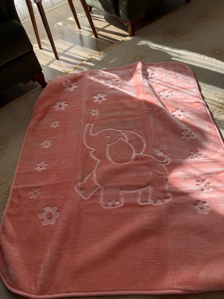 Pembe Baskılı Çocuk Battaniyesi - Görsel 4