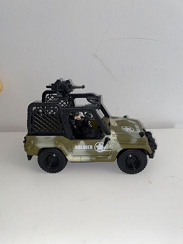 Beden Mega Combat Force Figür ve Askeri Jeep