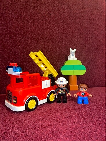 Diğer LEGO DUPLO Town 10901 İtfaiye Kamyonu Sesli ve Işıklı