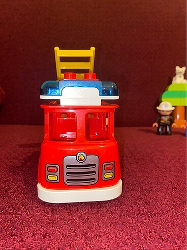 Beden LEGO DUPLO Town 10901 İtfaiye Kamyonu Sesli ve Işıklı