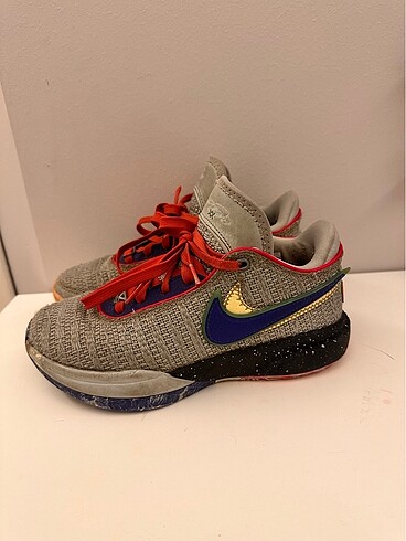 Nike Nike lebron 20 erkek basketbol ayakkabısı 35.5 no