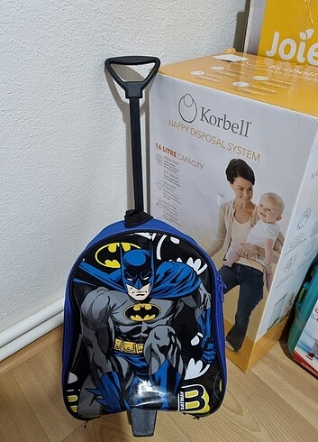 Batman Çekçekli Lisanslı Okul Çantası 