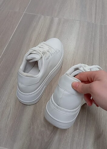 Nike Beyaz spor ayakkabı