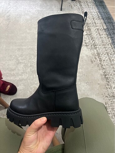 34 Beden Kız çocuk bot