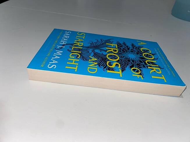  Beden A court of frost and starlight - Sarah j maas