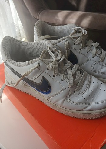 35,5 Beden Nike spor ayakkabı
