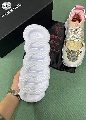VERSACE İTHAL KADIN AYAKKABI 