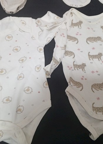 Düğmeli Bej Bebek Kız Tulum - Görsel 5