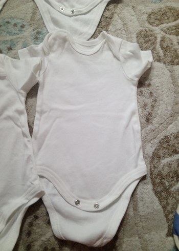 Beyaz Kısa Kollu Bebek Body 6'lı Paket - Görsel 2