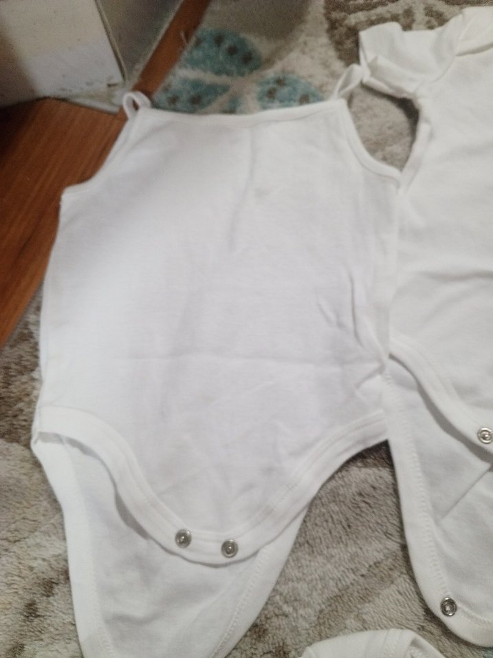 Beyaz Kısa Kollu Bebek Body 6'lı Paket - Görsel 3