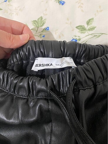 s Beden siyah Renk Bershkaderi pantolon