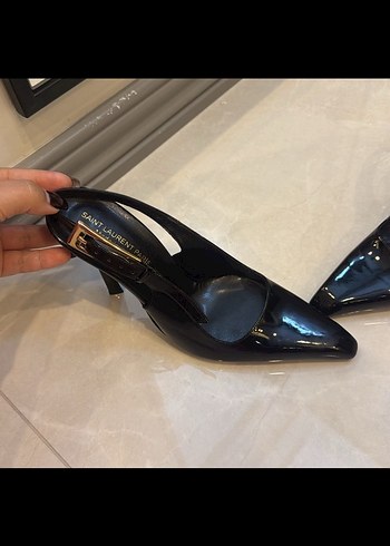 Siyah Desenli Tokalı Stiletto - Görsel 3