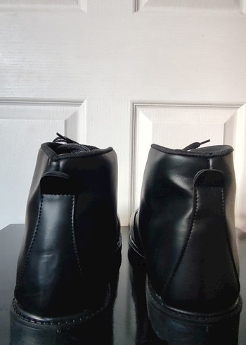 LC WAİKİKİ MARKA ERKEK BOT - Görsel 5