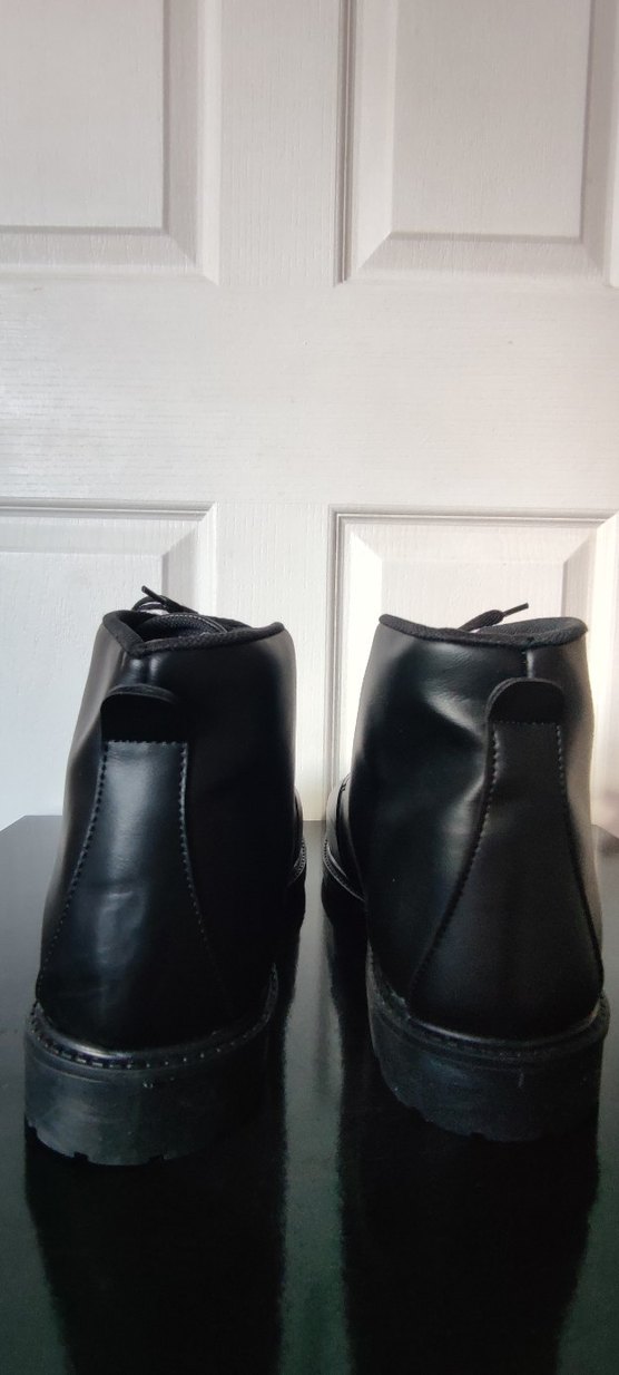 LC WAİKİKİ MARKA ERKEK BOT - Görsel 5