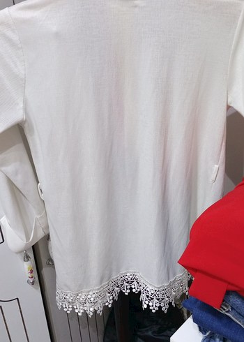 Düğmeli Beyaz İşlemeli Kadın hırka - Görsel 2