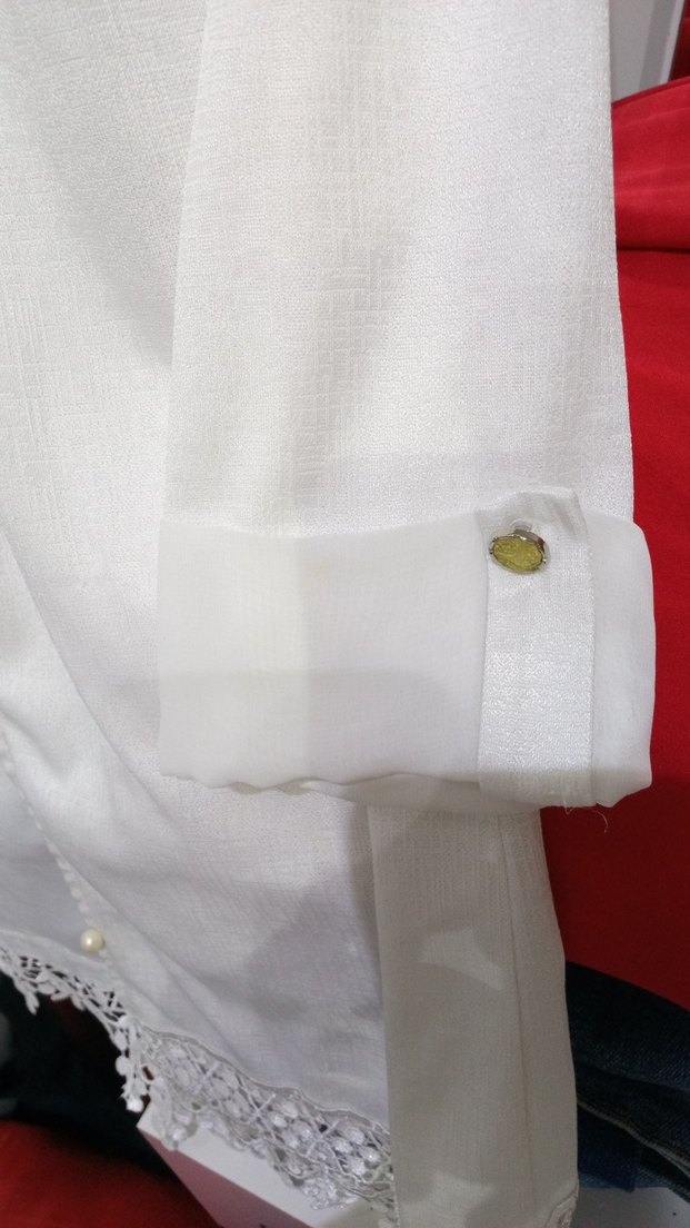 Düğmeli Beyaz İşlemeli Kadın hırka - Görsel 3