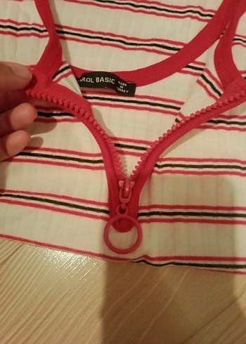 Kırmızı Çizgili önden fermuarlı bluz - Görsel 5