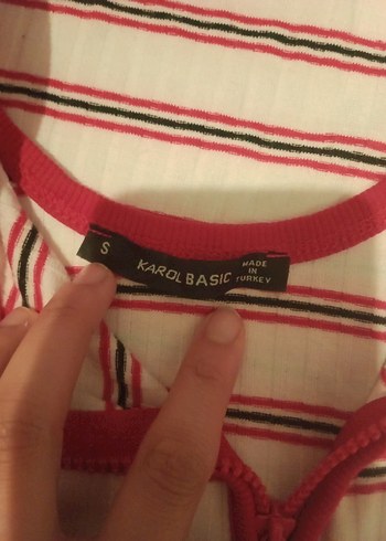 Kırmızı Çizgili önden fermuarlı bluz - Görsel 4