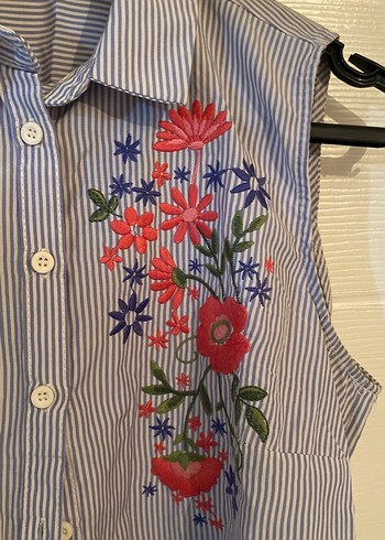 Lcw Kız çocuk Nakışlı Düğmeli Kolsuz Gri Bluz M beden - Görsel 2