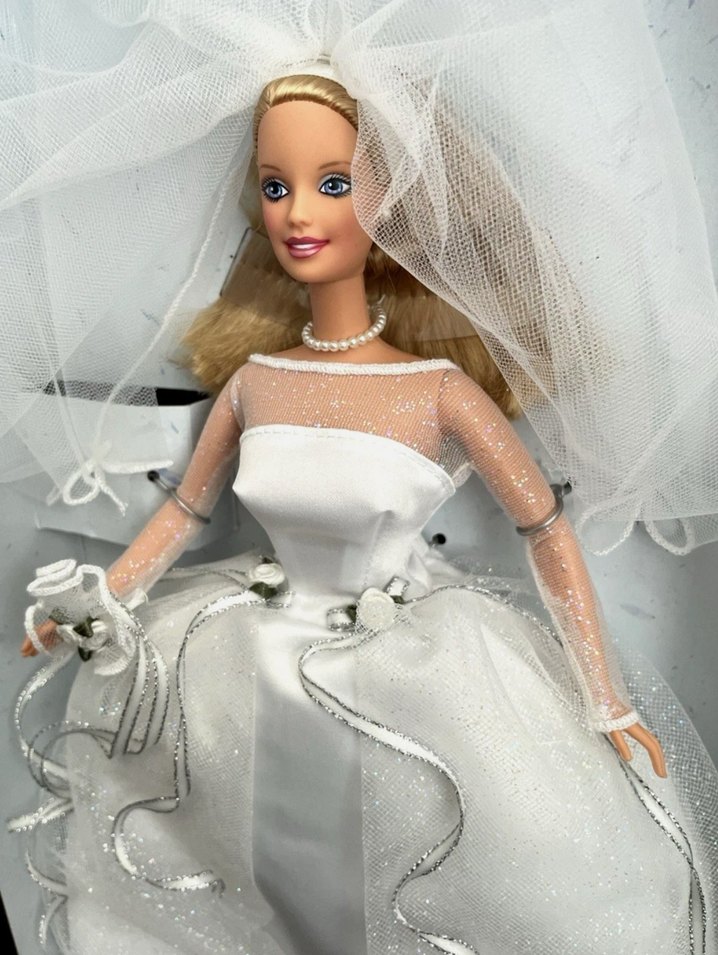 Barbie blushing bride 1999 - Görsel 2