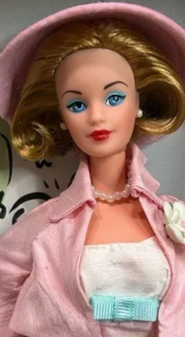 Summer Sophisticate Barbie (Spiegel Exclusive) - Görsel 2