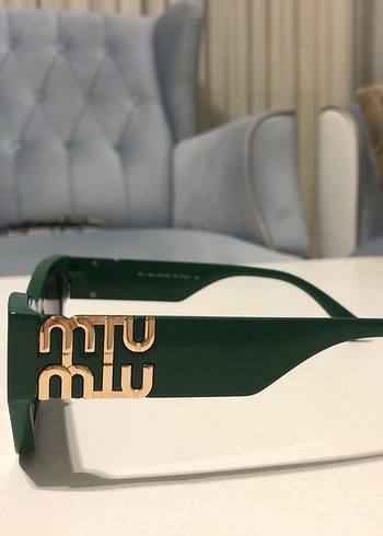 Mıu mıu  Koyu Yeşil Kadın Güneş Gözlüğü - Görsel 8