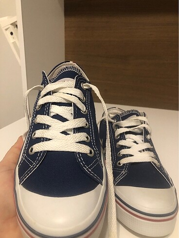 37 Beden lacivert Renk US.POLO ORJİNAL CONVERSE