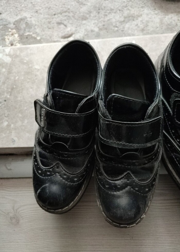 2 adet ayakkabı - Görsel 3