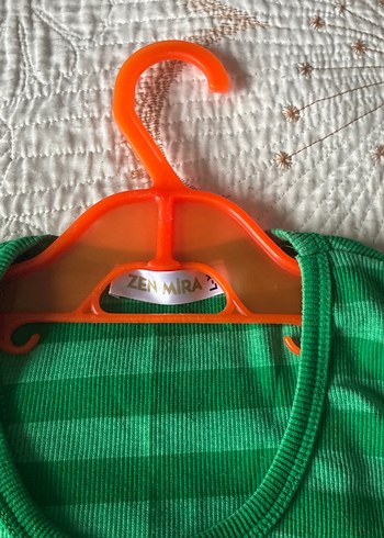 Yeşil Çizgili sporcular Atlet - Görsel 2