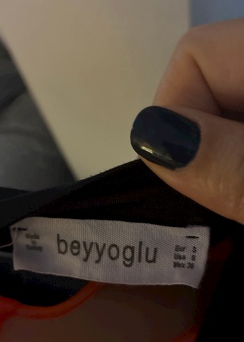 Siyah Süet Yüksek Yakalı Crop Top - Görsel 5