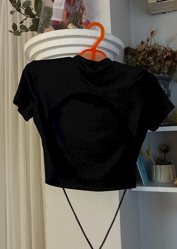 Siyah Süet Yüksek Yakalı Crop Top - Görsel 2