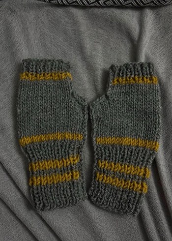 Gri ve Sarı Örgü Kadın Bere - Görsel 6