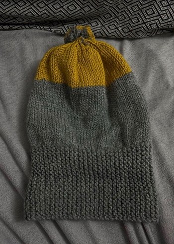 Gri ve Sarı Örgü Kadın Bere - Görsel 5