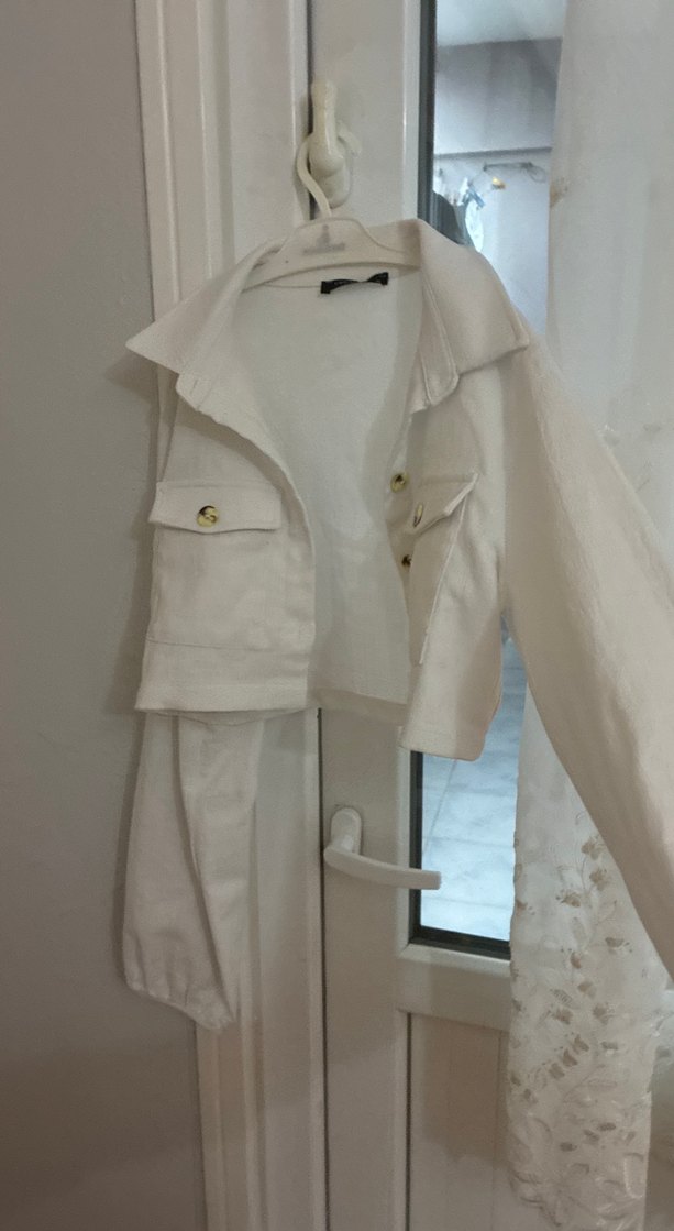 Düğmeli Beyaz Keten Midi Kadın Gömlek - Görsel 3