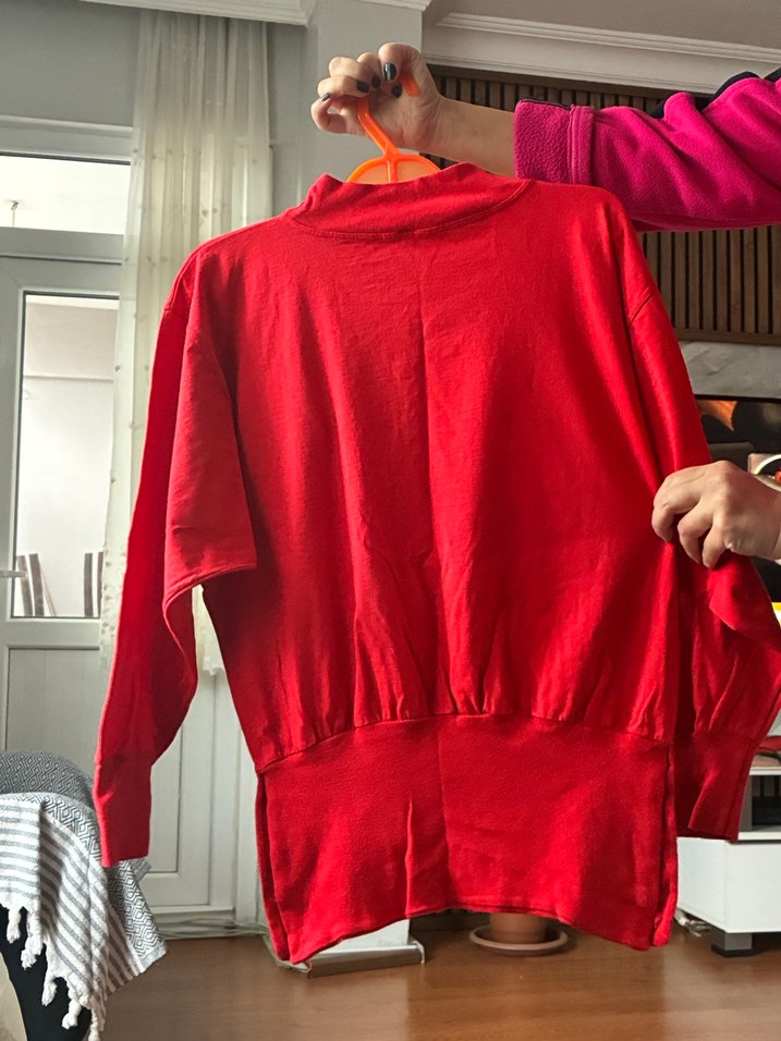 Düğmeli Kırmızı Kadın Sweatshirt - Görsel 2