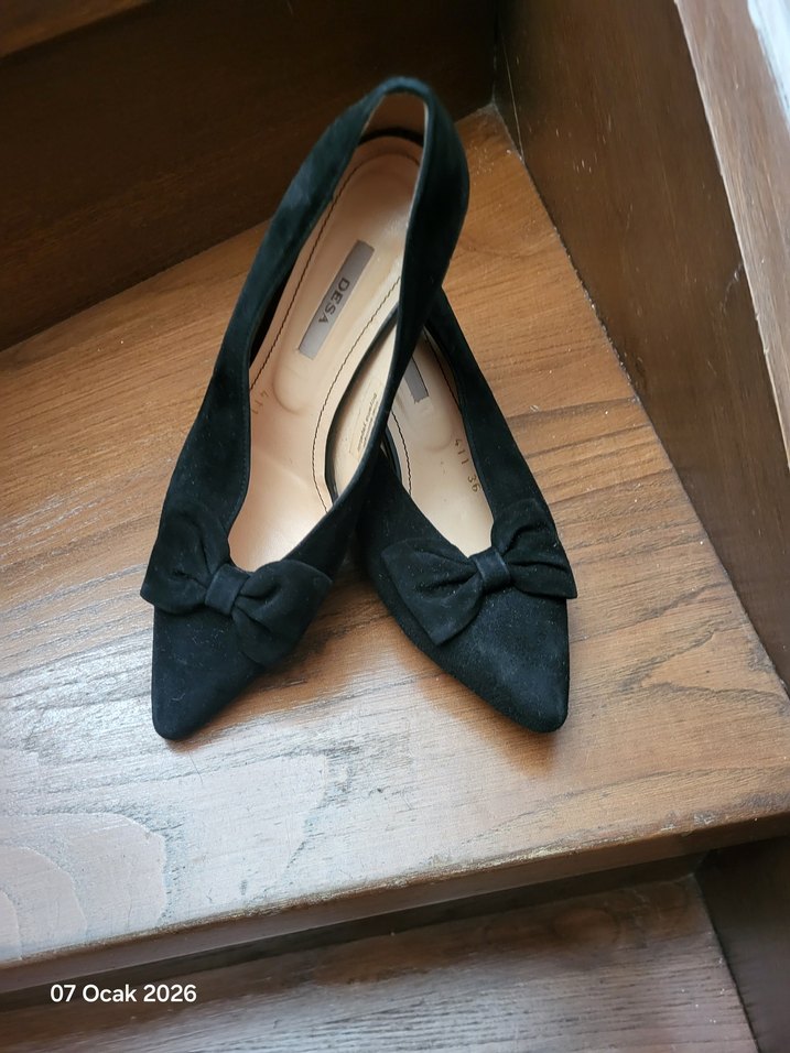 Siyah Süet Fiyonk Detaylı Topuklu Kadın Ayakkabı - Görsel 3