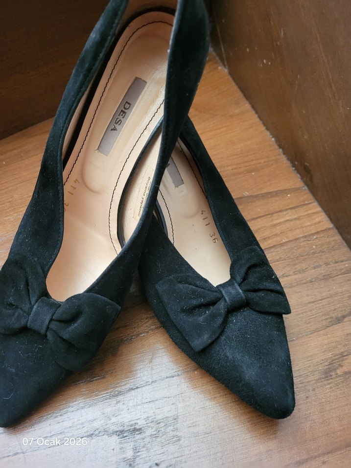 Siyah Süet Fiyonk Detaylı Topuklu Kadın Ayakkabı - Görsel 2