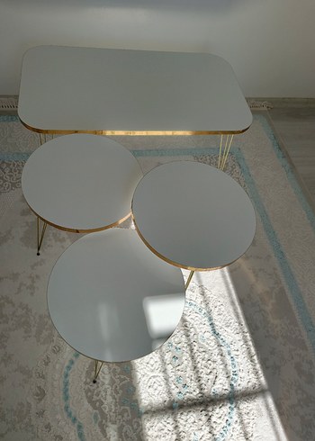 Diğer gold detaylı beyaz zigon sehpa
