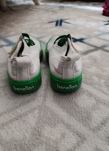 23 Beden Benetton Converse 