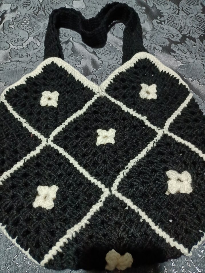 Siyah Kareli Örgü Çanta - Görsel 4