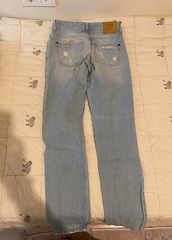 Kadın Mavi Yırtık Kot Pantolon - Görsel 3