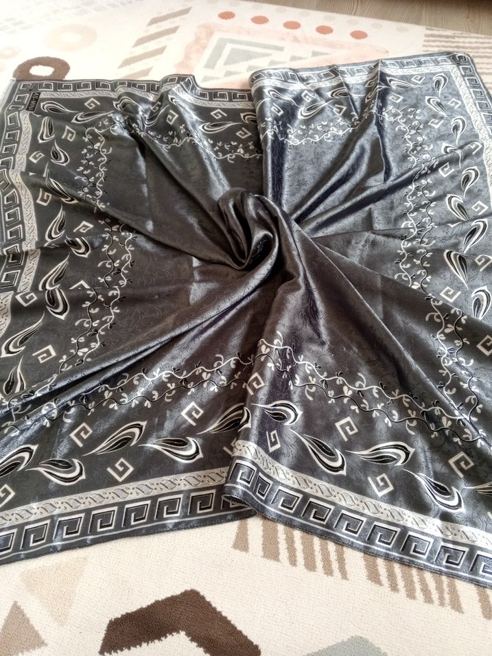 SETEN BAŞÖRTÜ - Görsel 3