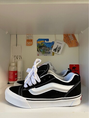 Vans Knu Skool